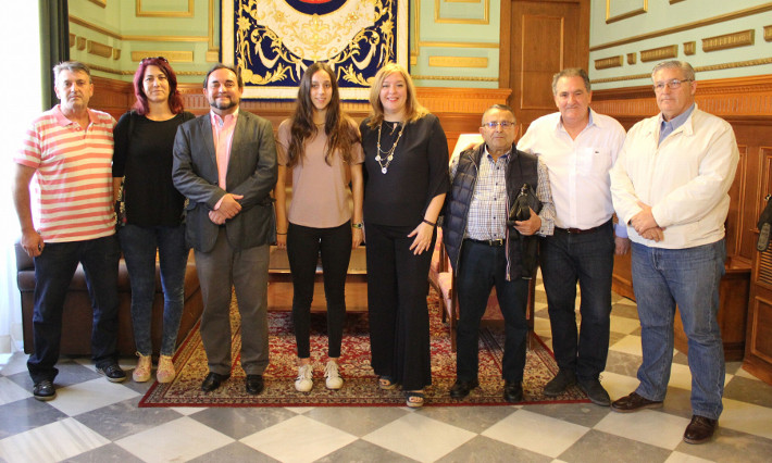 El Ayuntamiento de Motril felicita a Tamara Fras tras proclamarse en Sevilla Campeona de Espaa Absoluta en 100 metros espalda
